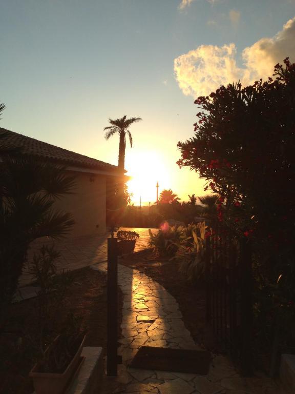 Villa Carlo Resort Marsala Exteriör bild