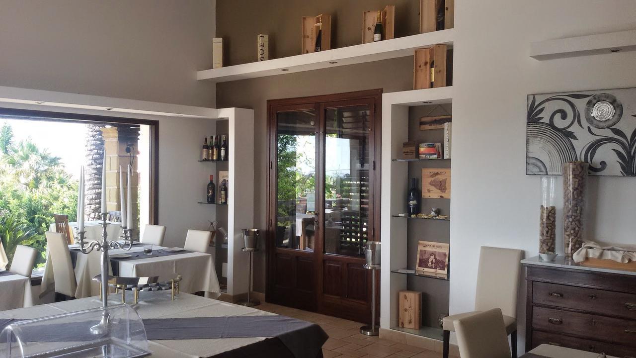 Villa Carlo Resort Marsala Exteriör bild